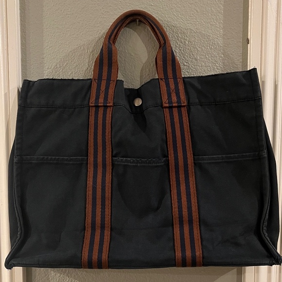 Hermès Fourre Tout MM Canvas Tote Bag - major callout - Picture 1 of 6